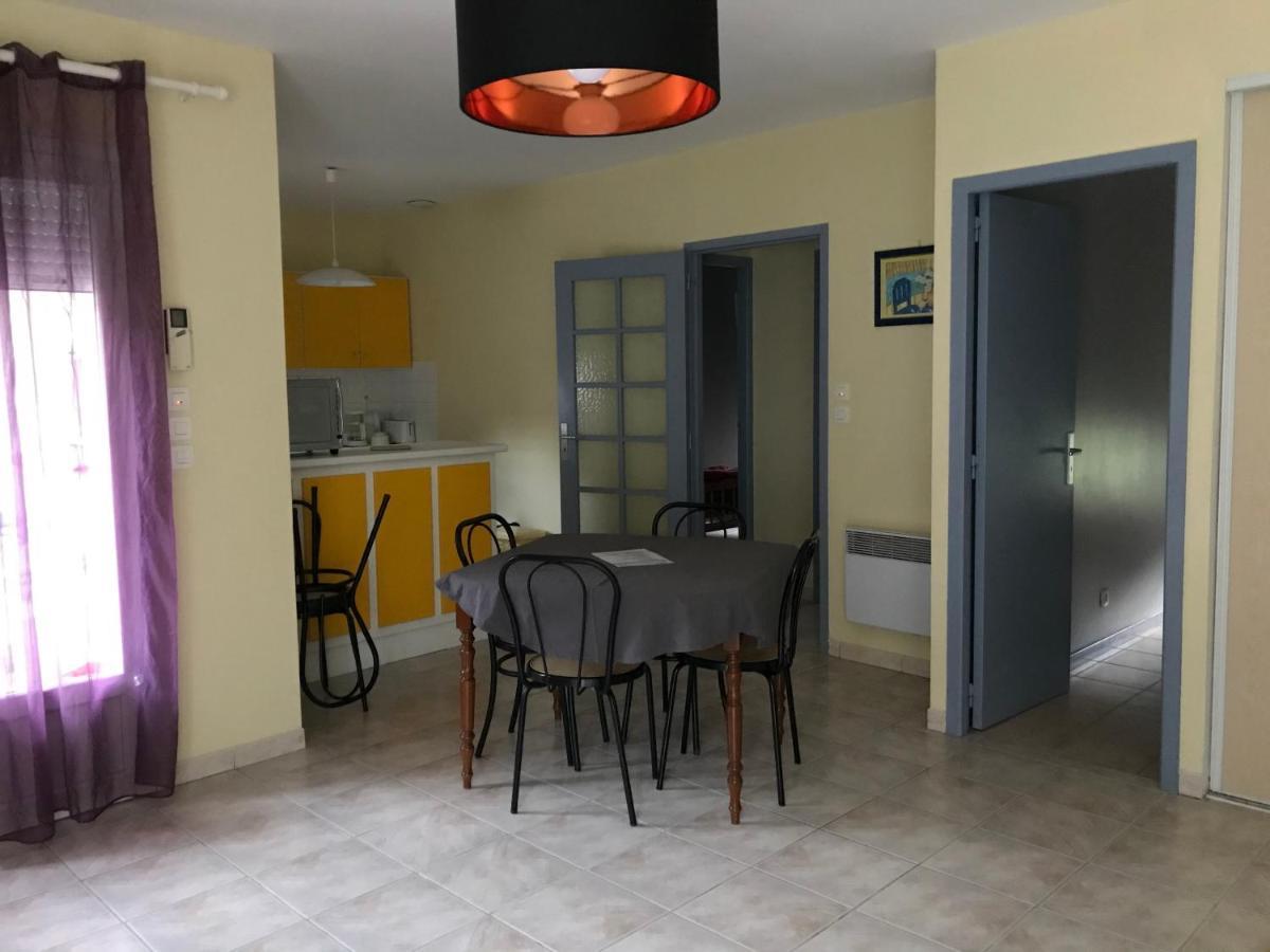 Complexe Des Oustalous Hotel Les Cabannes  Exterior photo